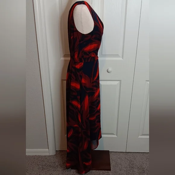 One-Shoulder Red and Navy Dress - Picture 3 of 6